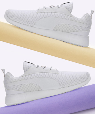 PUMA Buzz Sneakers For Men(White , 9)