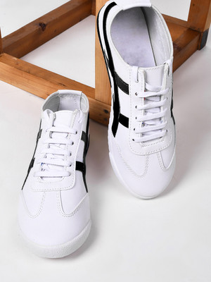 TRYME Shoe Sneakers For Men(White, Black , 8)