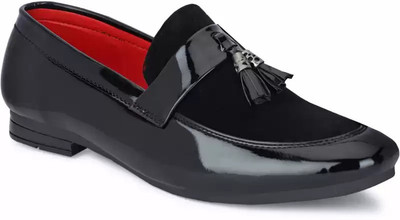 WALKWISE mens stylish loafer Casuals For Men(Black , 9)