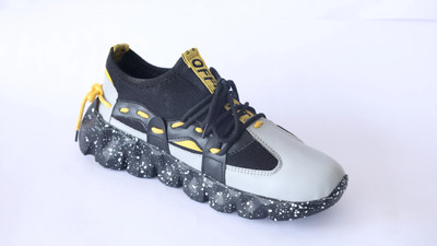 Royal Fashion Shoes For Men Casuals For Men(Black , 10)