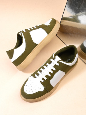 Roadster Men white olive casual colourblocked lace up chunky cushioned footbed sneakers Sneakers For Men(Olive , 8)