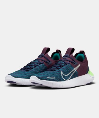 NIKE Free RN NN Training & Gym Shoes For Men(Green)