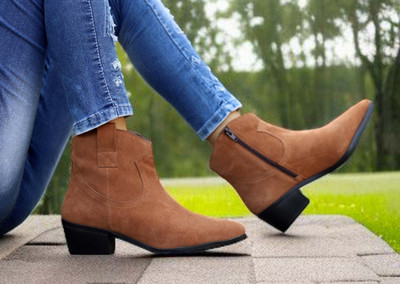 Elegantoe Women's Tan Genuine Leather Western Ankle Boots Low Block Heel & Side Pull Tabs Boots For Women(Tan , 6)