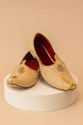 Countless Steps Wedding Juttis For Men Party Wear For Men(Beige , 9)