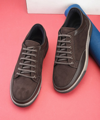 Roadster Roadster Men Casual Lace Up Sneaker Shoes Sneakers For Men(Brown , 7)