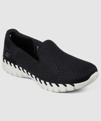 Skechers GO WALK SMART 2 - UM Sneakers For Women(Black , 4)