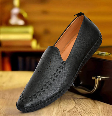 Klusener Synthetic Lazer Cuts Mojari For Men(Black , 6)