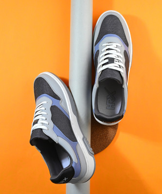 HRX by Hrithik Roshan Sneakers For Men(White , 8)