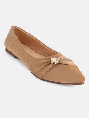 LAVIE Bellies For Women(Beige , 9)