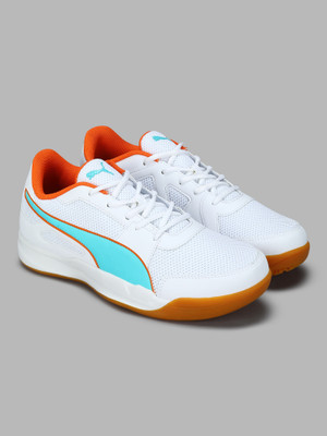 PUMA Puma Deuce Badminton Shoes For Men(White , 7)