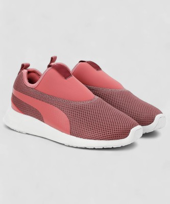 PUMA STTrainer Evo Slip-on II Casuals For Women(Pink , 6)