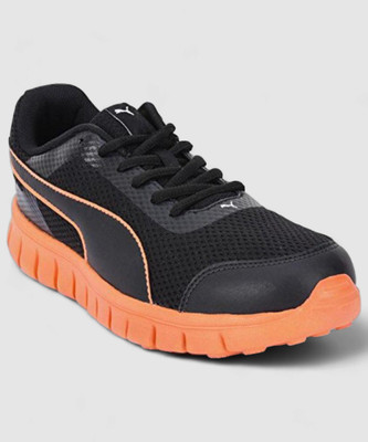 PUMA Blur V2 Running Shoes For Men(Black , 6)