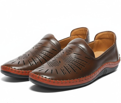 MAGIC Men’s Traditional Ethnic Mojari | Stylish Party Wear Jutti for Men Walking Shoes For Men(Brown , 7)