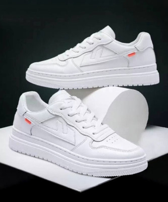 K' Footlance Sneakers For Men(White , 9)