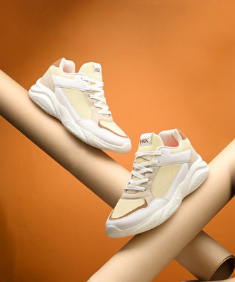 HRX by Hrithik Roshan 235 05 Running Shoes For Men(Off White , 8)