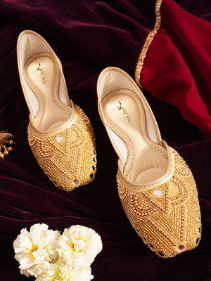 Froh Feet Women’s Punjabi Jutti | Handcrafted Mojari Jutti Bellies For Women(Gold , 8)