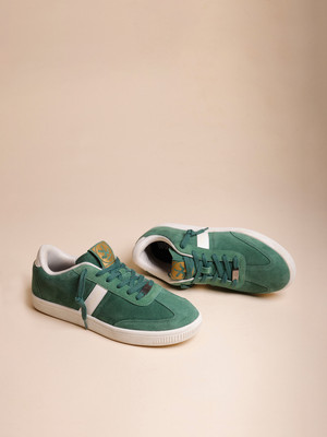 WROGN Sneakers For Men(Multicolor , 11)
