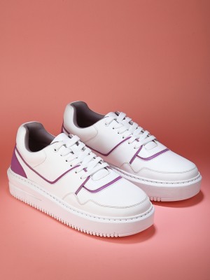 Roadster Casual Sneakers For Women(White, Pink)