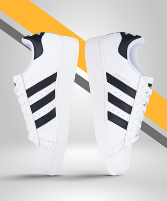 ADIDAS ORIGINALS SUPERSTAR XLG Casuals For Men(White , 9)