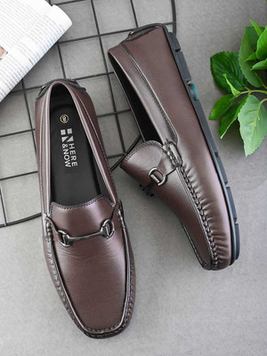 HERE&NOW HERE&NOW Brown Flexible Horse-Bit Driving Shoes For Men(Brown , 8)
