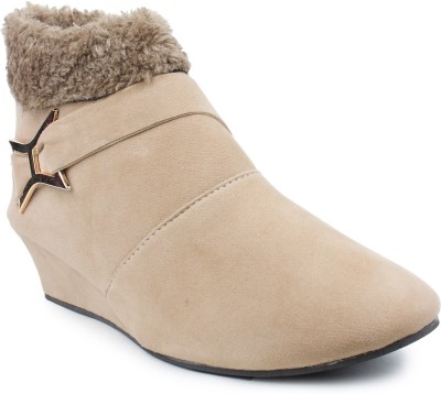 Clover Boots For Women(Beige , 4)