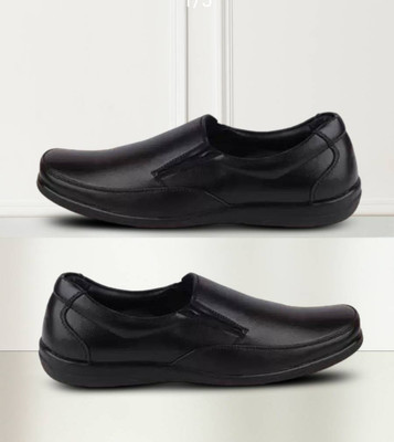 Bata For Men(Black, Black , 7)