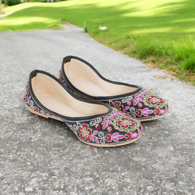 DFR Wo Embroide Rajasthani Mojari Juti Casuals For Women(Multicolor , 7)