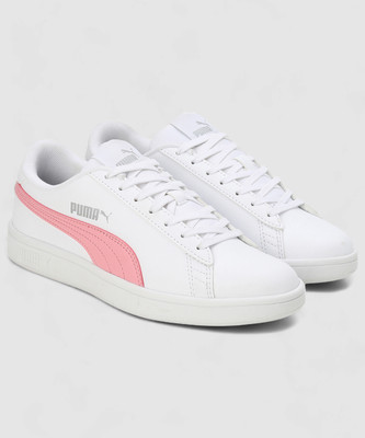 PUMA Smashic Women Casuals For Women(White , 6)