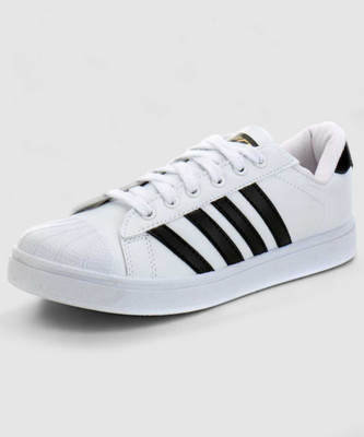 Sparx SM 323 | Stylish, Comfortable | Sneakers For Men(White, Black , 7)