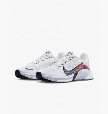 NIKE Running Shoes For Women(White , 3.5)