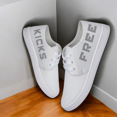 Free Kicks FK-501FK Off White Lightweight Sneakers For Men(Off White , 10)
