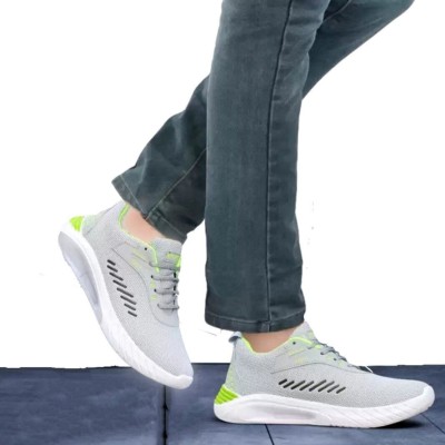 Jut Fire Training & Gym Shoes For Men(Grey, Green , 9)