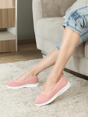 CARLTON LONDON Peach Slip-On Woven Design Women Ballerinas Slip On Sneakers For Women(Pink)