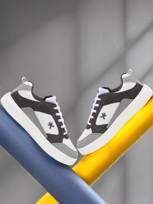 HRX by Hrithik Roshan Walking Shoes For Men(Grey , 8)