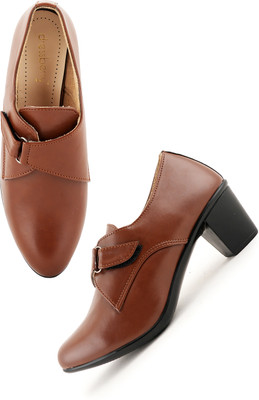Dressberry Boots For Women(Brown , 5)