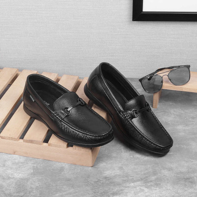 MOCHI Slip On For Men(Black , 10)