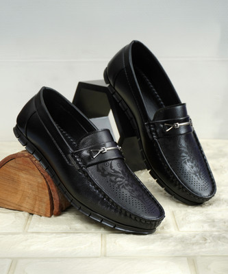 T-ROCK Stylish Partywear Loafer Shoes Loafers For Men(Black , 8)