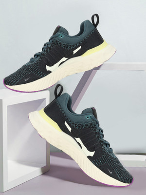 NIKE React Infinity Run Fk 3 Running Shoes For Men(Green , 8)