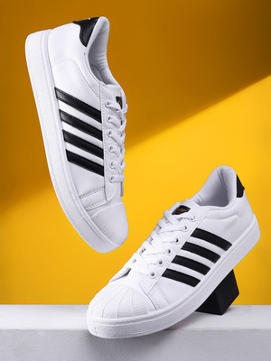 Sparx SM 323 | Stylish, Comfortable | Sneakers For Men(White , 9)