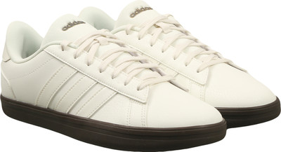 ADIDAS Streeet Icon Lite 3.0 M Sneakers For Men(White , 11)