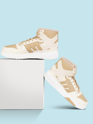 ADIDAS REVOLUSHN AT13 Basketball Shoes For Men(White , 8)