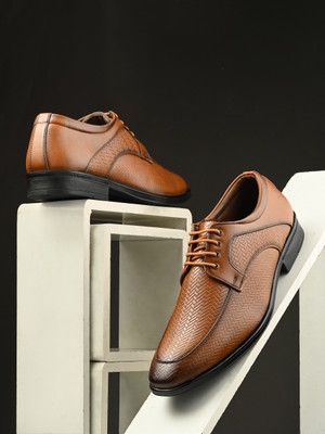 INVICTUS Men Tan leatherette Textured Lightweight Formal Lace Up Derby Shoes Derby For Men(Tan , 9)
