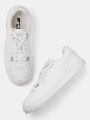 FLYING MACHINE ABEL 2.0 Sneakers For Men(White , 8)