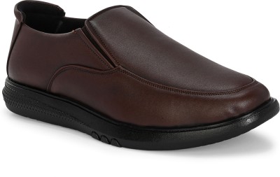 HERE&NOW Slip On For Men(Brown , 8)