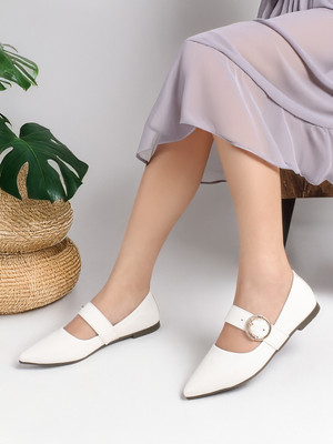 LAVIE Bellies For Women(White , 5)