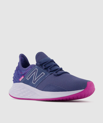 New Balance ROAV Running Shoes For Women(Navy , 4)