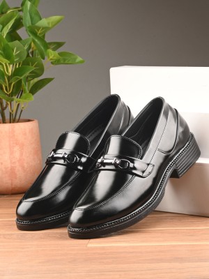 INVICTUS Men Solid Formal Slip Ons Shoes Party Wear For Men(Black)