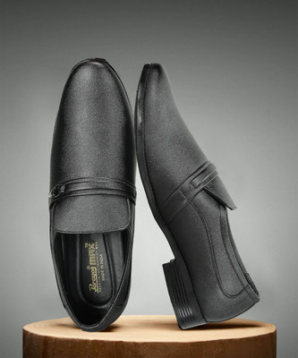 Paragon Slip On For Men(Black , 7)