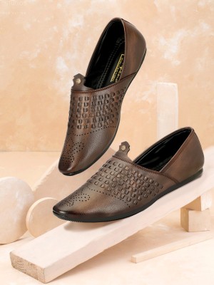 Empeno Ethnic Vogue: The Perfect Blend of Style and Tradition Mojaris For Men(Brown , 9)