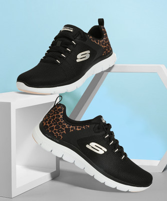 Skechers FLEX APPEAL 4.0-WILD BALLAD Sneakers For Women(Black , 3)